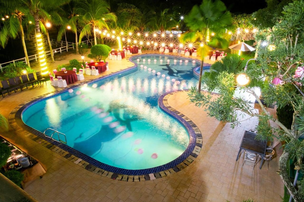 Novilla Boutique Resort Sungailiat Exterior foto